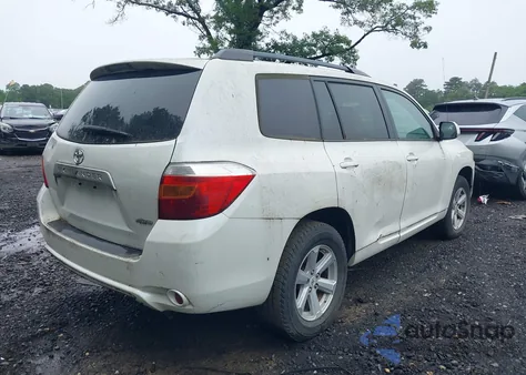 2010 Toyota Highlander Base V6 из США, поврежденный, VIN 5TDBK3EH5AS011531